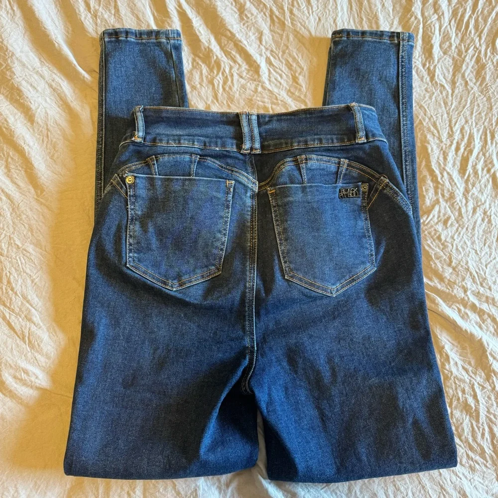 BLACK PITBULL Brazilian High Waisted Skinny Sculpturing & Butt Lift Jeans - Picture 9 of 16